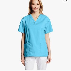 Dickie medium size scrub top